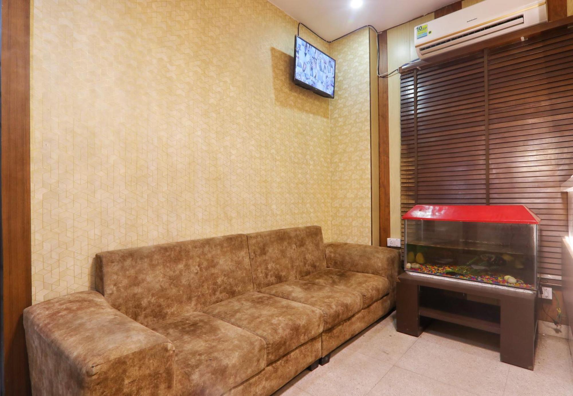 Hotel Cristelia Lucknow