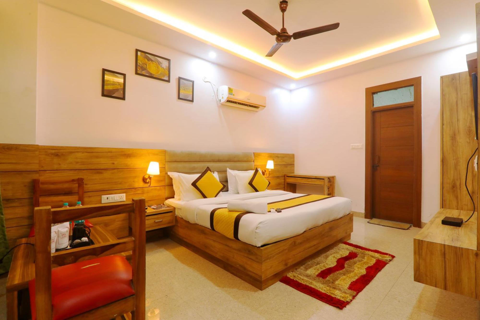 Cristelia Hotel 3*