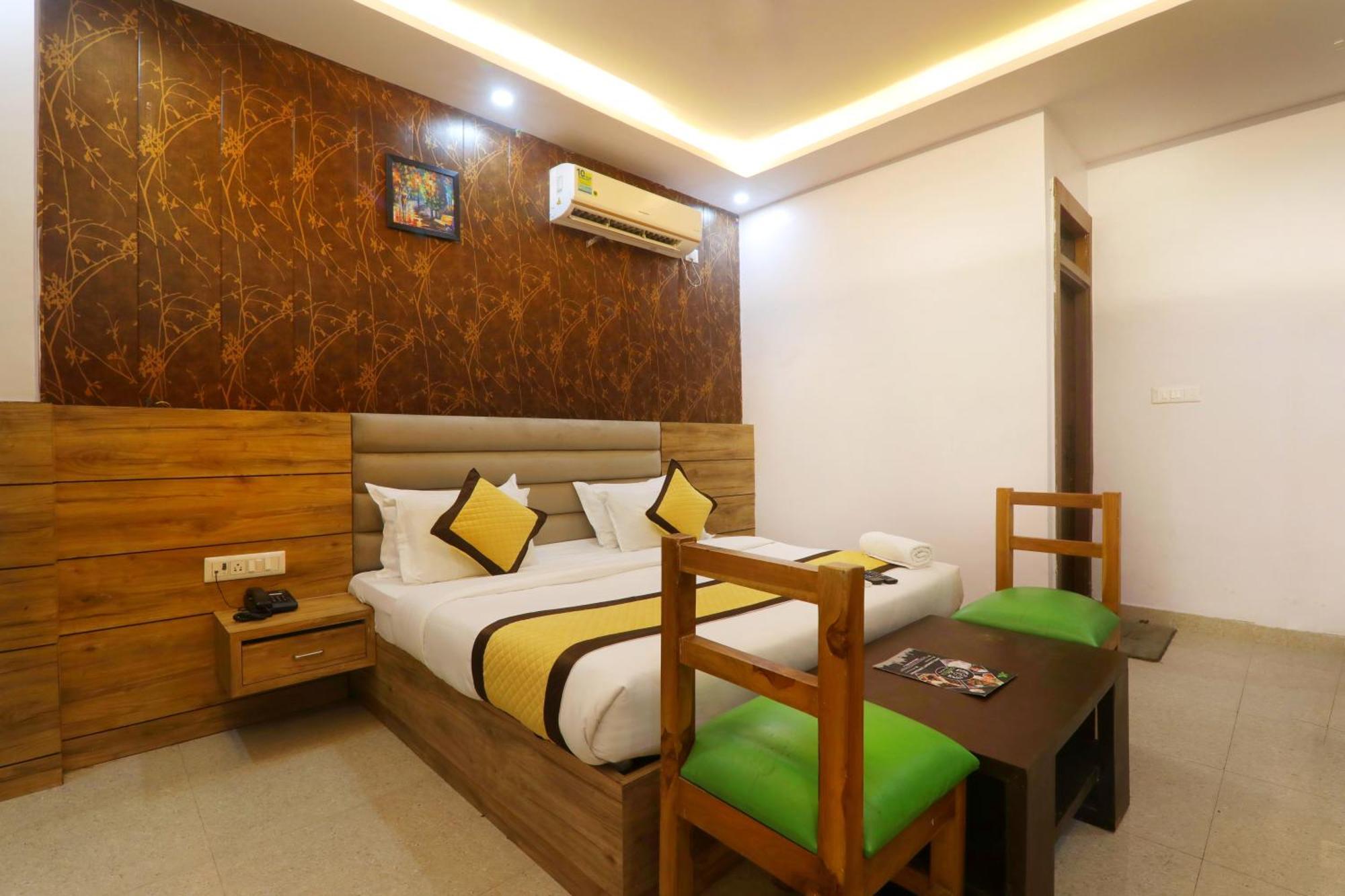 Hotel Cristelia 3*