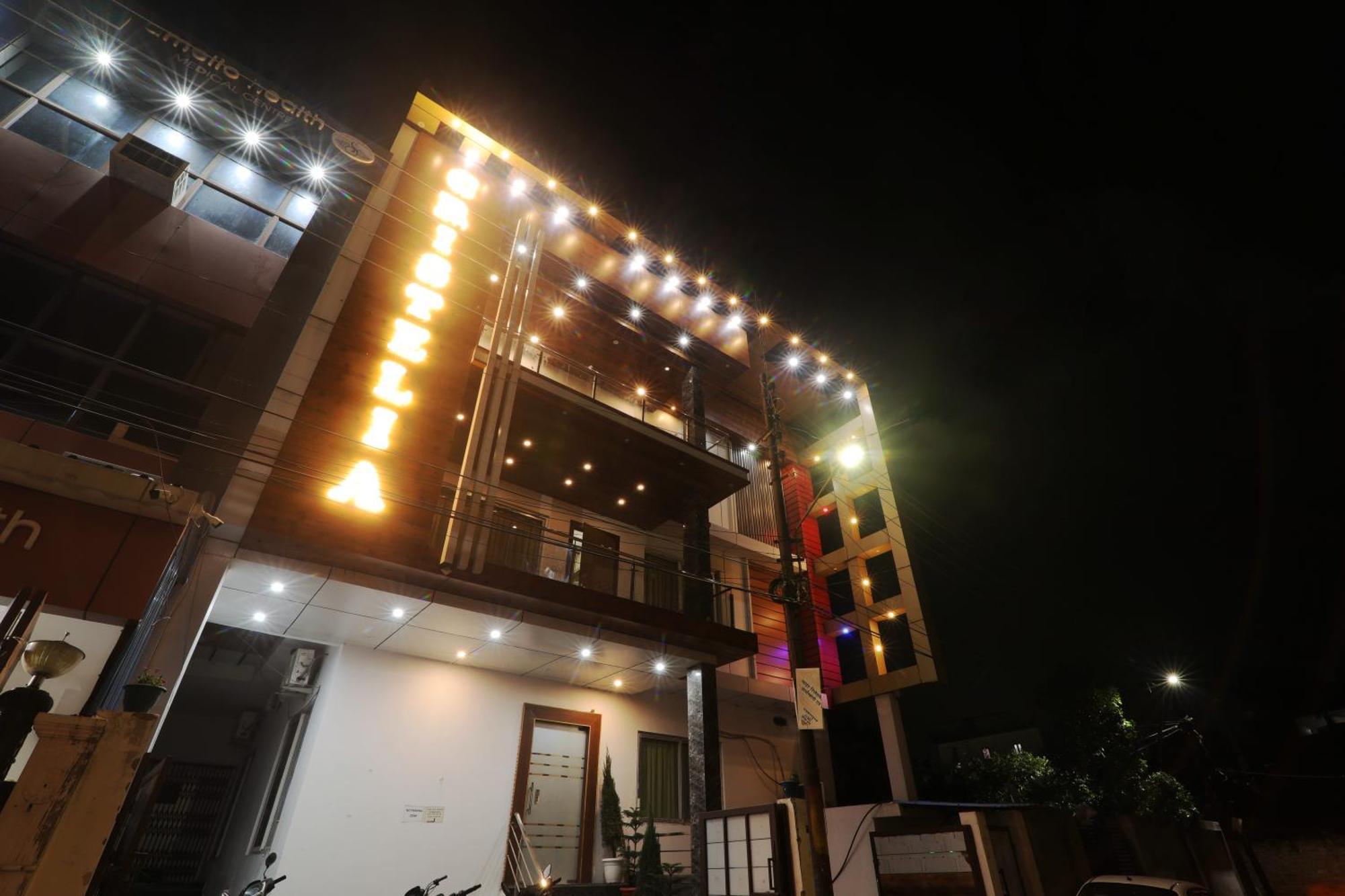 Cristelia Lucknow